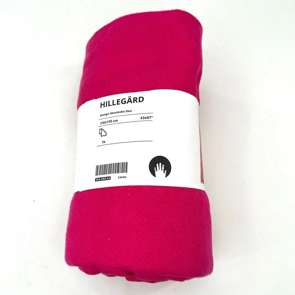 Ikea Hillegard 43x67 fushia cotton bath towel throw